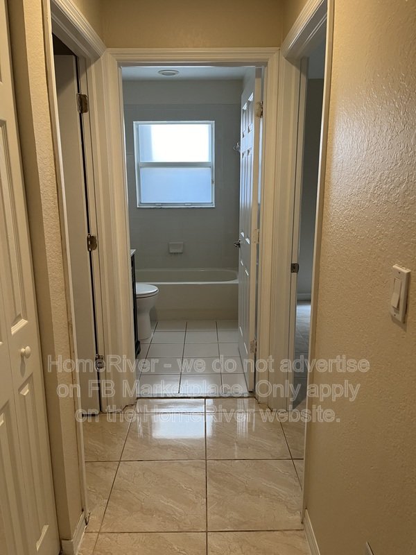 Do Not Miss Out - 1921 SE 15th St, Homestead, FL property image
