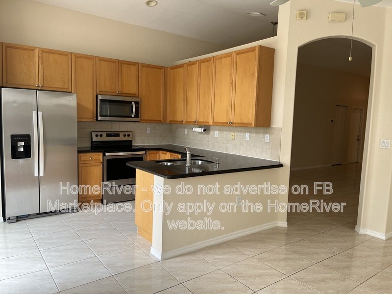 Do Not Miss Out - 1921 SE 15th St, Homestead, FL property image