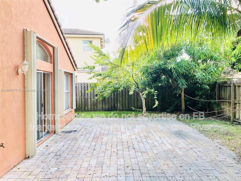 Do Not Miss Out - 1921 SE 15th St, Homestead, FL property image