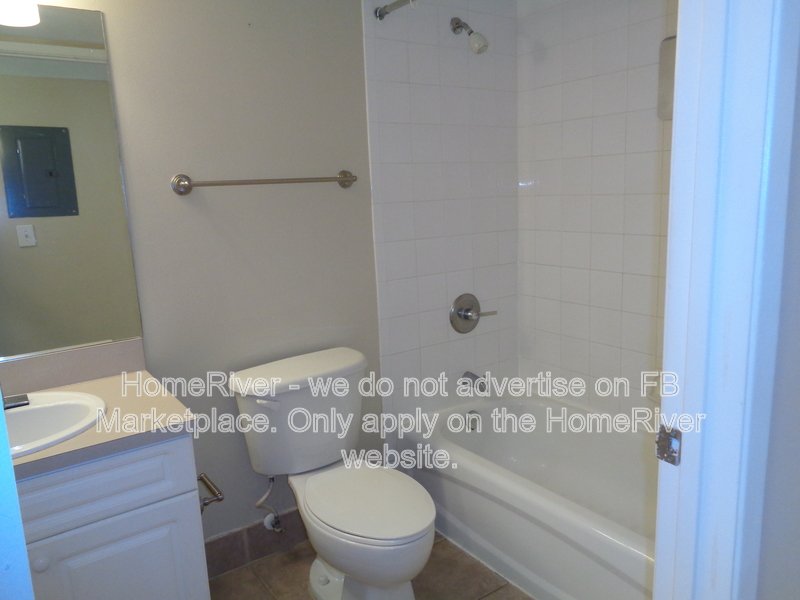 Move In Ready! 520 SE 5TH AVE APT 1510 FORT LAUDERDALE FL 33301 property image