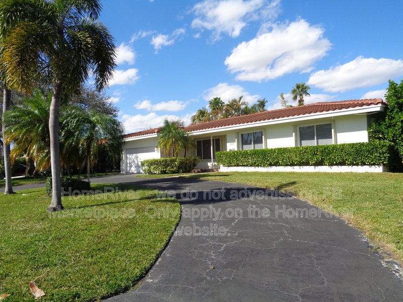 Move In Ready! 2221 NE 32ND CT, LIGHTHOUSE POINT FL 33064 property image
