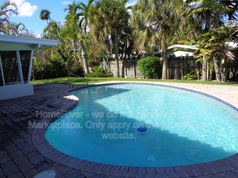 Move In Ready! 2221 NE 32ND CT, LIGHTHOUSE POINT FL 33064 property image