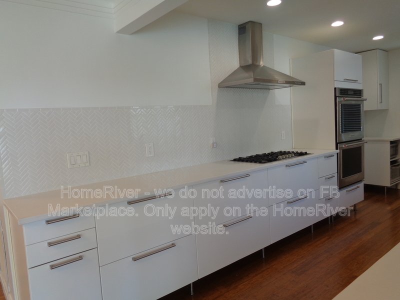 Move In Ready! 2221 NE 32ND CT, LIGHTHOUSE POINT FL 33064 property image