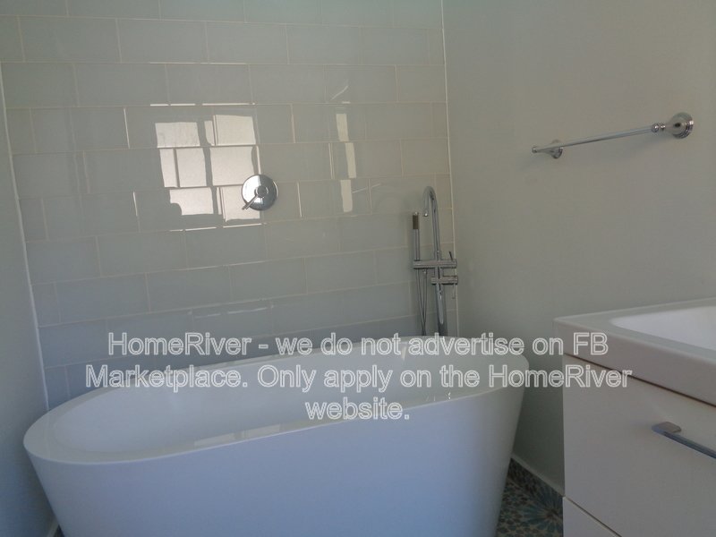 Move In Ready! 2221 NE 32ND CT, LIGHTHOUSE POINT FL 33064 property image