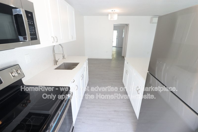 Now Available -  900 6TH ST APT 3, MIAMI BEACH FL 33139 property image