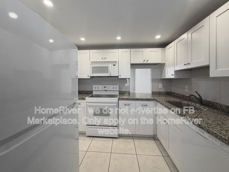 Move In Ready! - 5700 NW 2ND AVE APT 604, BOCA RATON FL 33487 property image