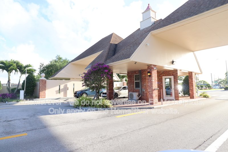 beautiful first-floor condo in century village ? 55+ gated community! property image