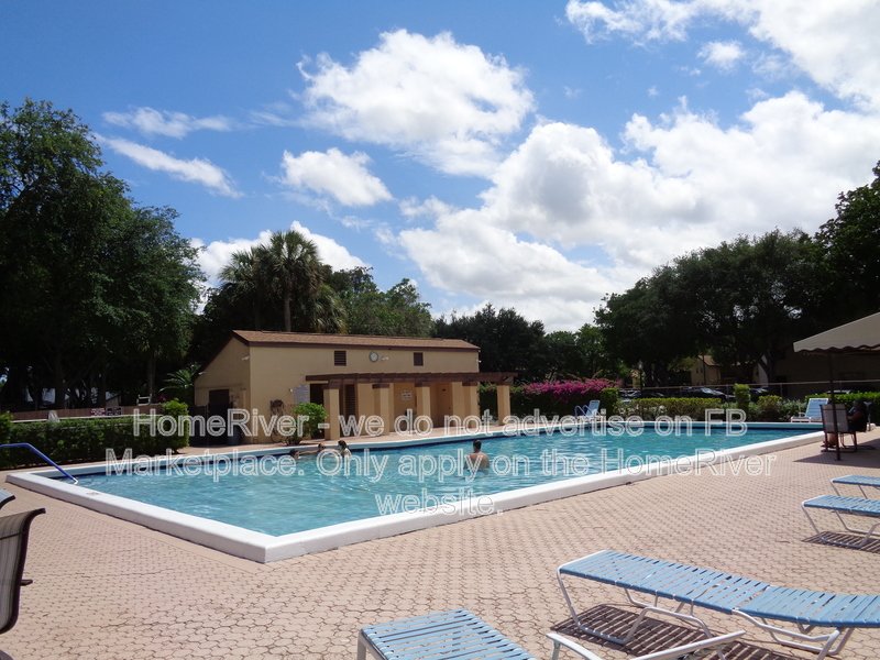 Enjoy lovely lake Views From Your Screened-in Balcony! property image