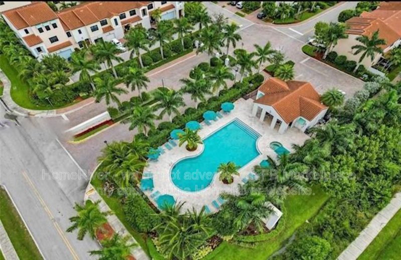 Pristine Gated Chapel Grove Contemporary 3 Bedroom 2.5 Modern Bath! property image