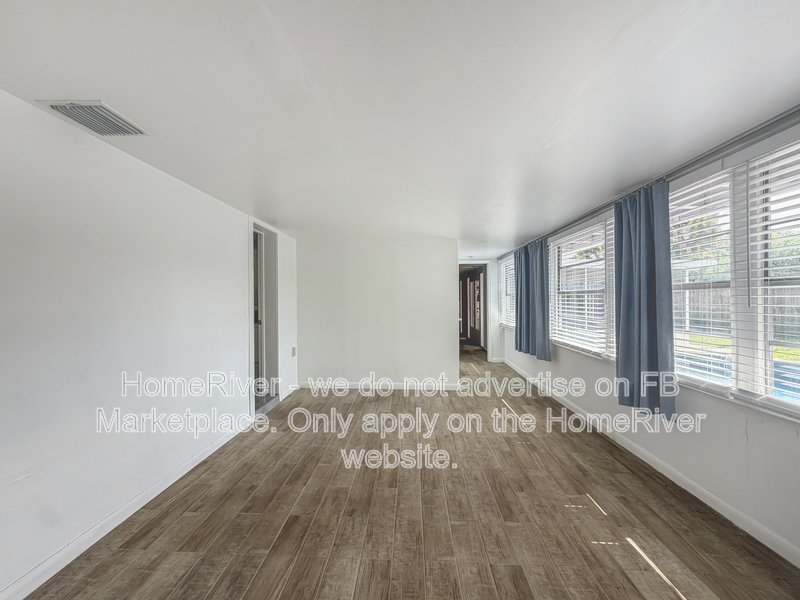 Location, Location, Location! Spacious 3-Bedroom Pool Home! property image
