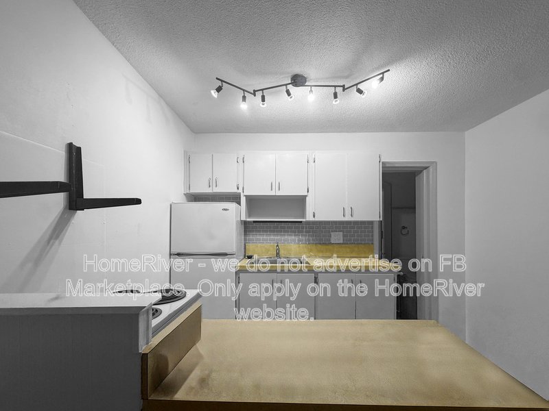 Cozy Downtown Oakland Park Studio Located On A Lushly Landscaped Lot property image