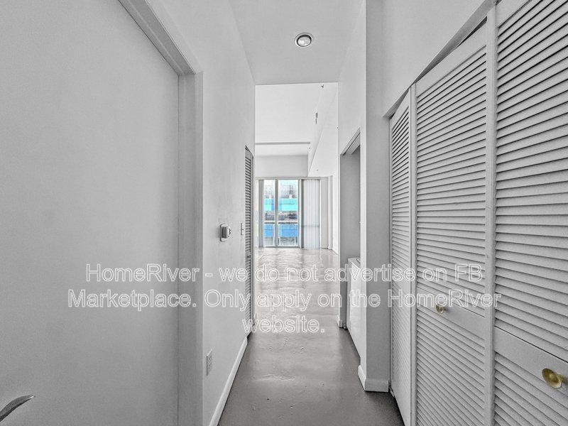 Modern Studio in Downtown Miami On 3rd Floor property image