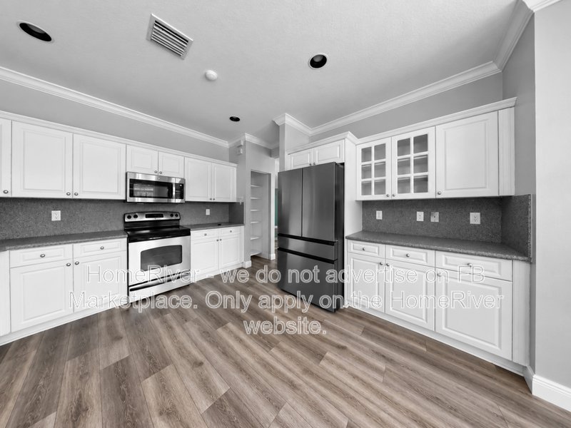 Gated | Pet Friendly | 2 Car Garage | Washer-Dryer Included property image