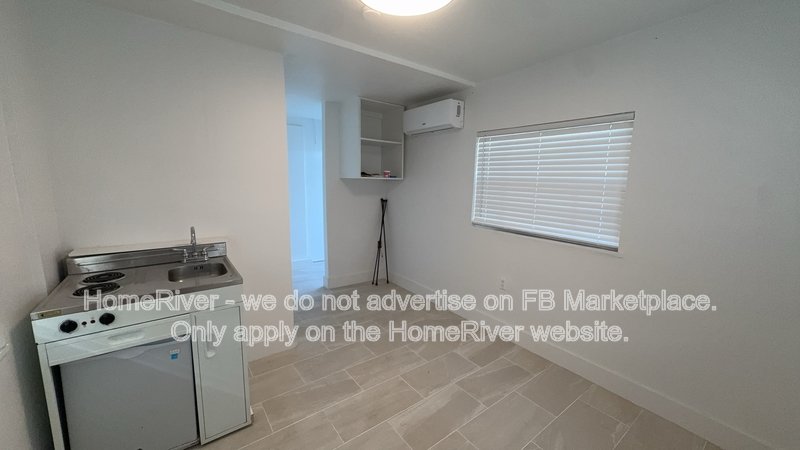 EFFICIENCY | 1 PARKING SPACE | WATER & ELECTRIC INCLUDED property image